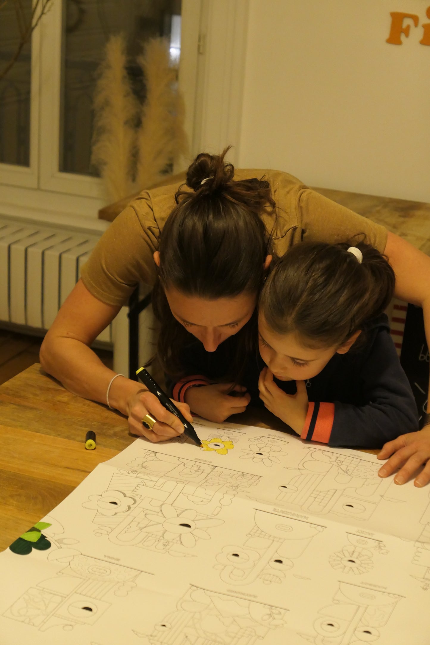 Coloriage collaboratif XXL français Lundi en Huit, collaboration avec Les Tetes Dures, illustration à colorier au format geant