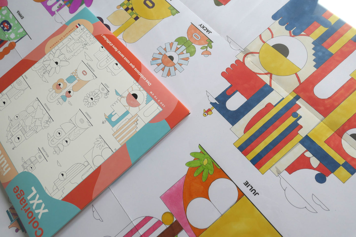 Coloriage géant | Lundi en Huit X Les Têtes Dures